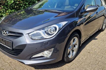 Hyundai i40 116.093 km 7.850 € Oberhausen 46149