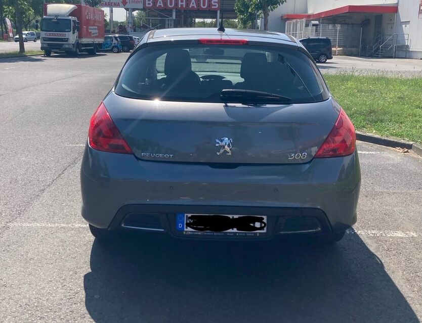 Peugeot 308 255.000 km 3.600 € Düsseldorf 40625