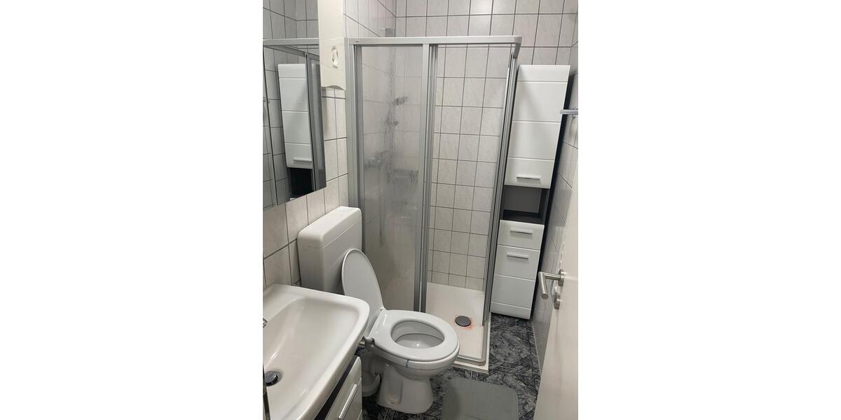 Erdgeschoßwohnung Krefeld Fischeln - 1 Zimmer, 38 m&sup2;, 750&euro; | Angebot:26355295