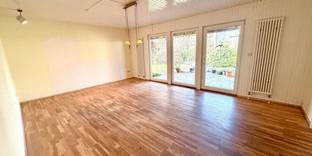 Einfamilienhaus Moers Utfort - 5 Zimmer, 203 m&sup2;, 400.000&euro; | Angebot:25604307