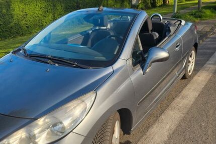 Peugeot 207 155.000 km 2.450 &euro; Duisburg 47167