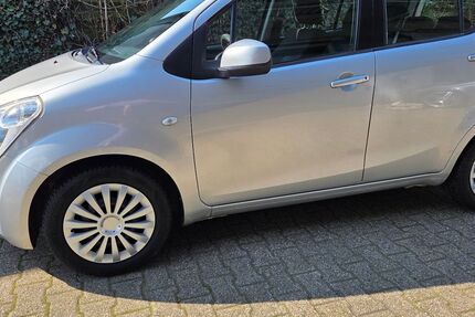 Suzuki Splash 151.239 km 2.250 &euro; Oberhausen 46149