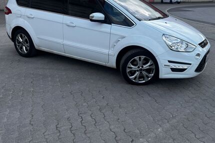 Ford S-Max 190.000 km 6.690 &euro; Düsseldorf 40595