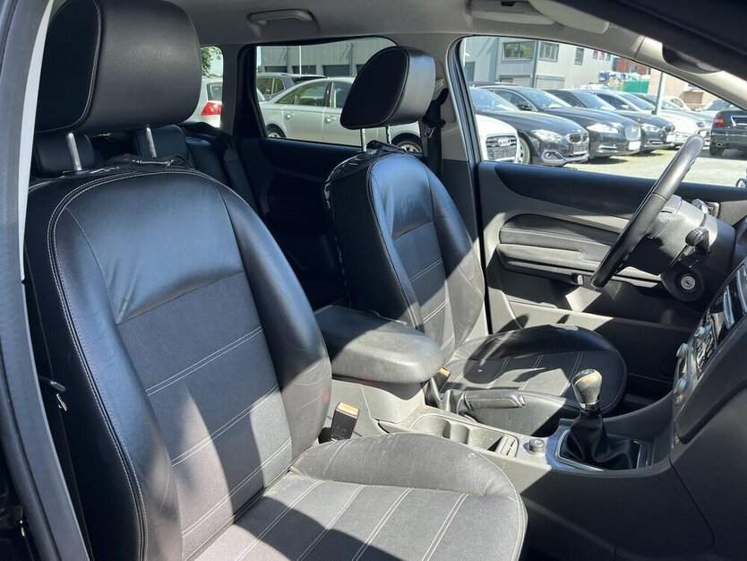 Focus Titanium / LPG / Sitzheizung / Xenon / AHK