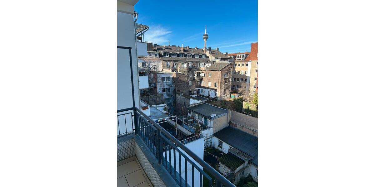 Etagenwohnung Düsseldorf Stadtbezirk 3 - 3 Zimmer, 94 m&sup2;, 1.570&euro; | Angebot:25105146