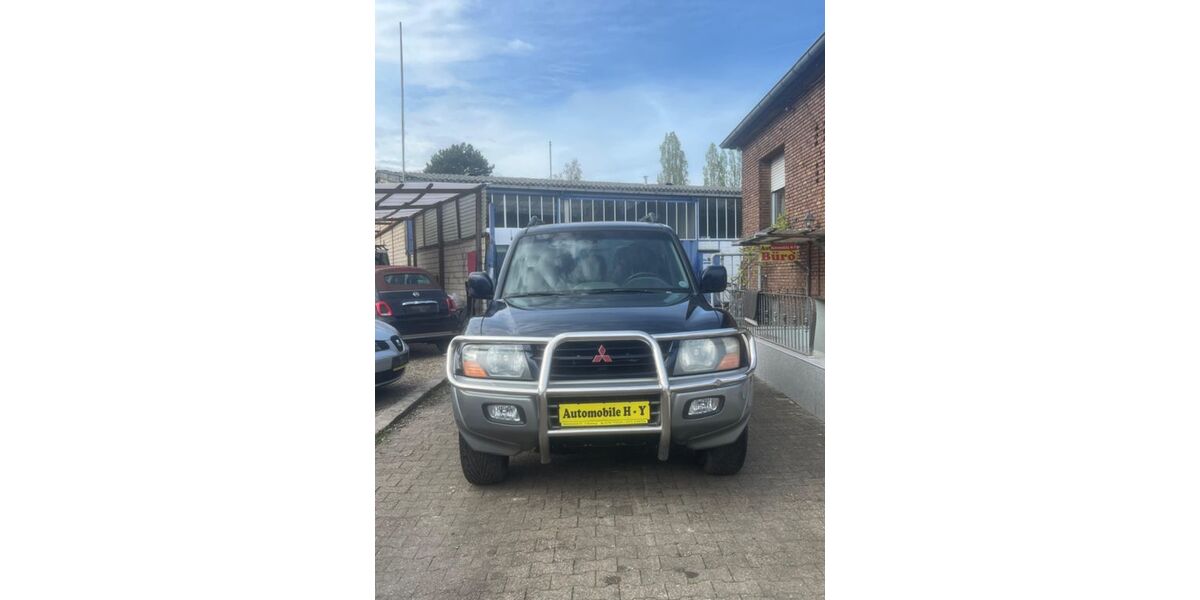 Mitsubishi Pajero 244.900 km 6.700 &euro; Bottrop 46238