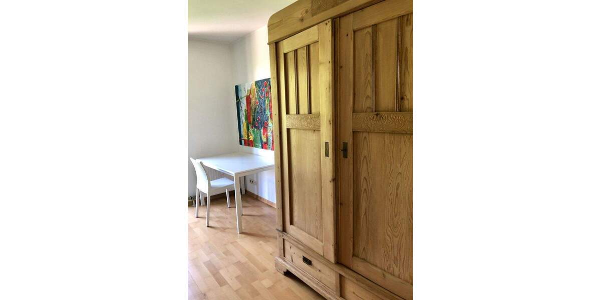 Etagenwohnung Krefeld Cracau - 3 Zimmer, 101 m&sup2;, 1.150&euro; | Angebot:25619339