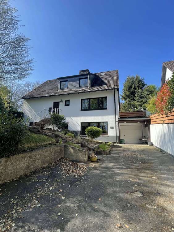 Haus zum Kaufen in Essen 649.000 € 230 m²