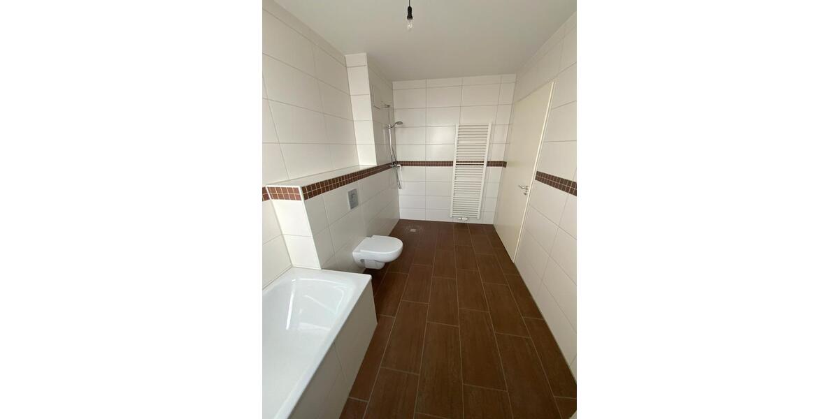 Dachgeschoßwohnung Meerbusch - 3 Zimmer, 111 m&sup2;, 1.589&euro; | Angebot:26261080