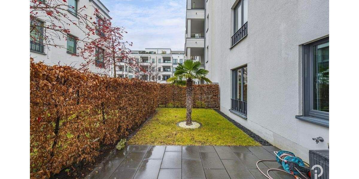 Etagenwohnung Düsseldorf Oberkassel - 3 Zimmer, 130 m&sup2;, 2.900&euro; | Angebot:25287976