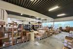 Lagerhalle | 2 Sektionaltore | moderne Büroflächen zimmer