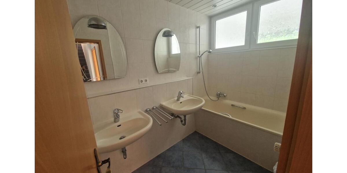 Maisonettenwohnung Erkrath - 4 Zimmer, 96 m&sup2;, 268.000&euro; | Angebot:26945398