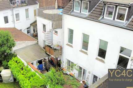 Haus zum Kaufen in Krefeld Stadtmitte 699.900 € 387 m²