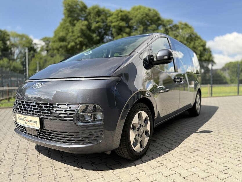 Hyundai Staria / 9 Sitze / El.Türen / 360° Kamera / PANO 20.000 km 42.990 € Mönchengladbach 41066