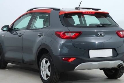 Kia Stonic 114.000 km 9.499 &euro; Duisburg 47259