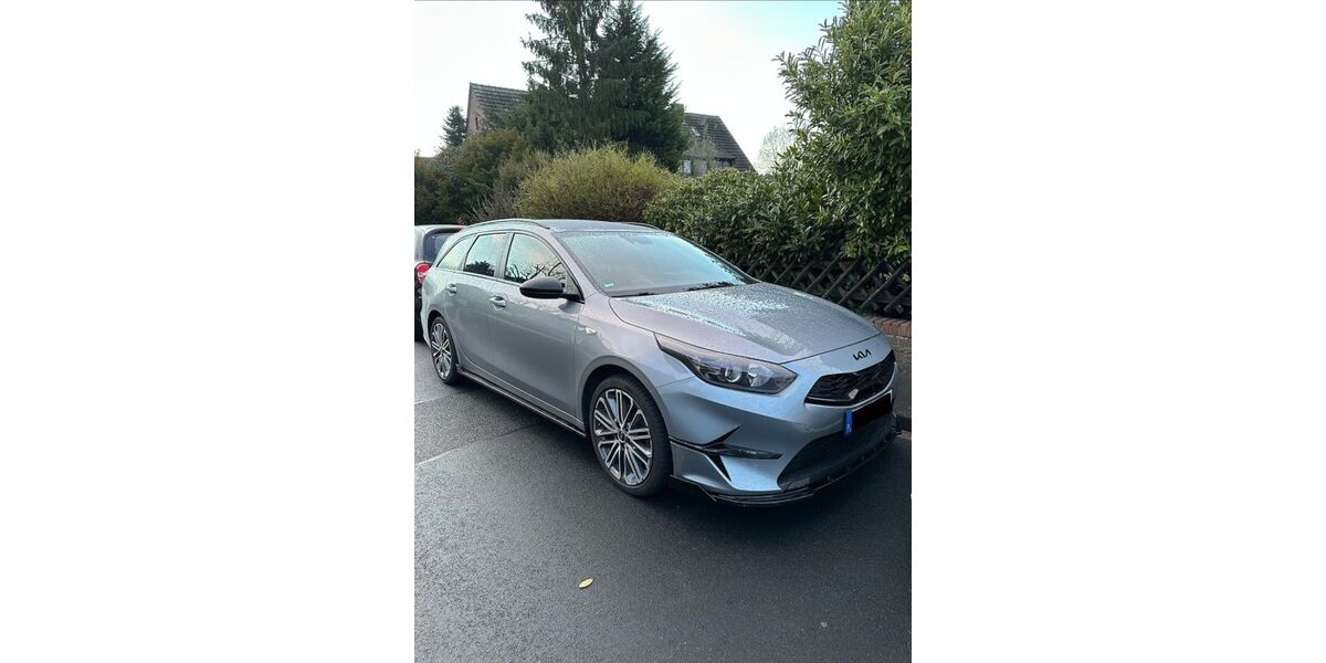 Kia ceed Sportswagon 49.000 km 19.490 &euro; Neuss 41462
