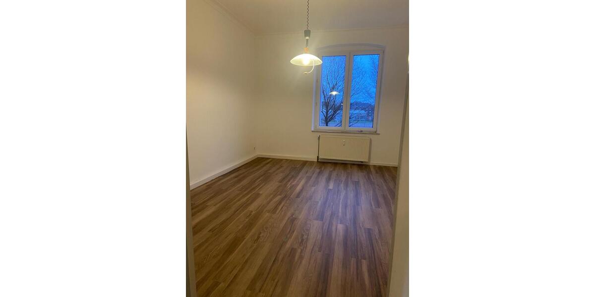 Etagenwohnung Gelsenkirchen Ückendorf - 3 Zimmer, 78 m&sup2;, 841&euro; | Angebot:25616640
