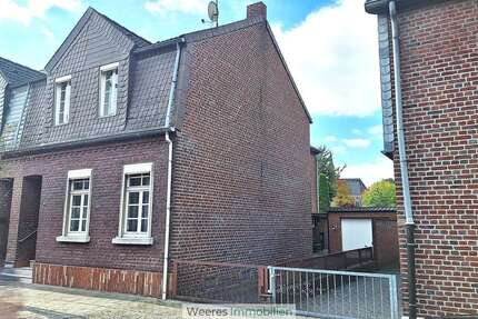 Haus zum Kaufen in Grefrath 239.000 € 135 m² 7 zimmer