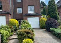 Charmantes Reihenendhaus mit Garage in Solingen-Wald Lochbachtal