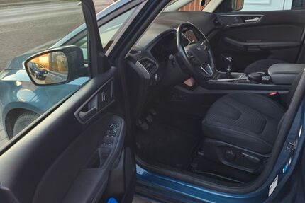 Ford S-Max 110.000 km 13.999 &euro; Dorsten 46286
