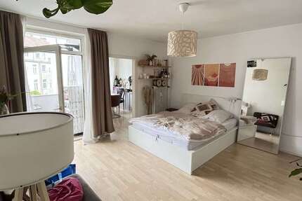 Wohnung zum Kaufen in Düsseldorf 299.000 € 74.68 m² 3 zimmer