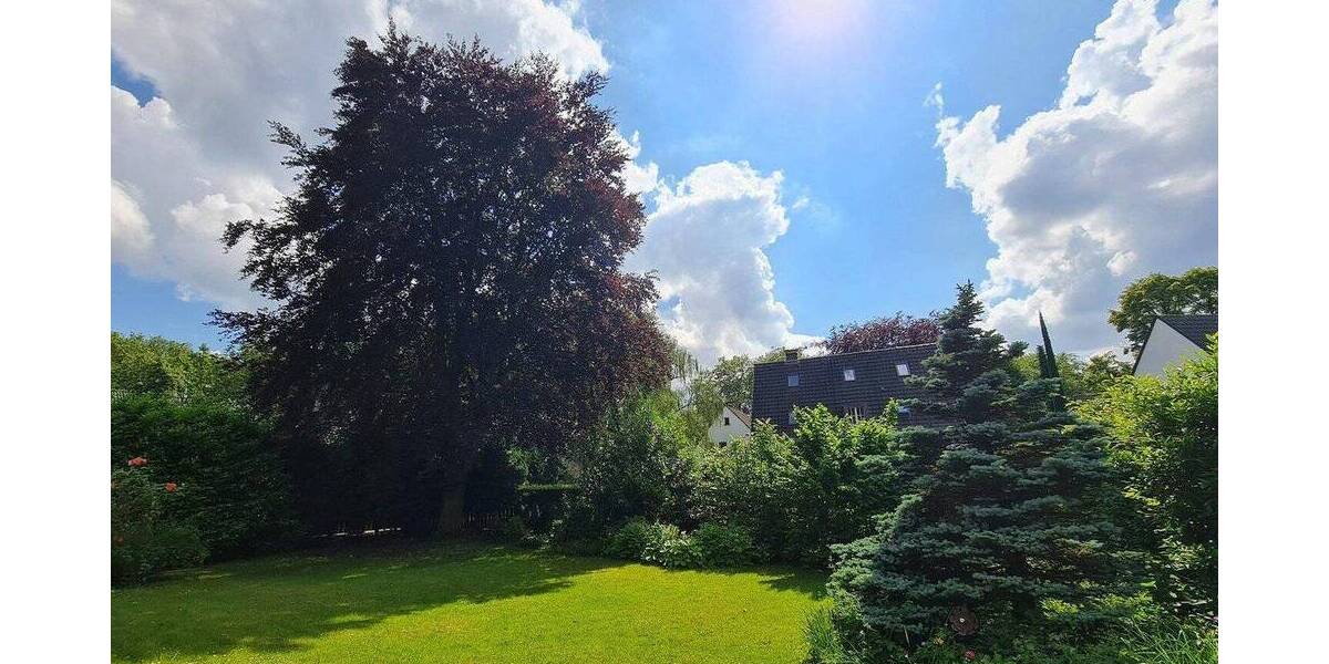 Einfamilienhaus Duisburg Hochemmerich - 9 Zimmer, 220 m&sup2;, 657.000&euro; | Angebot:26900580