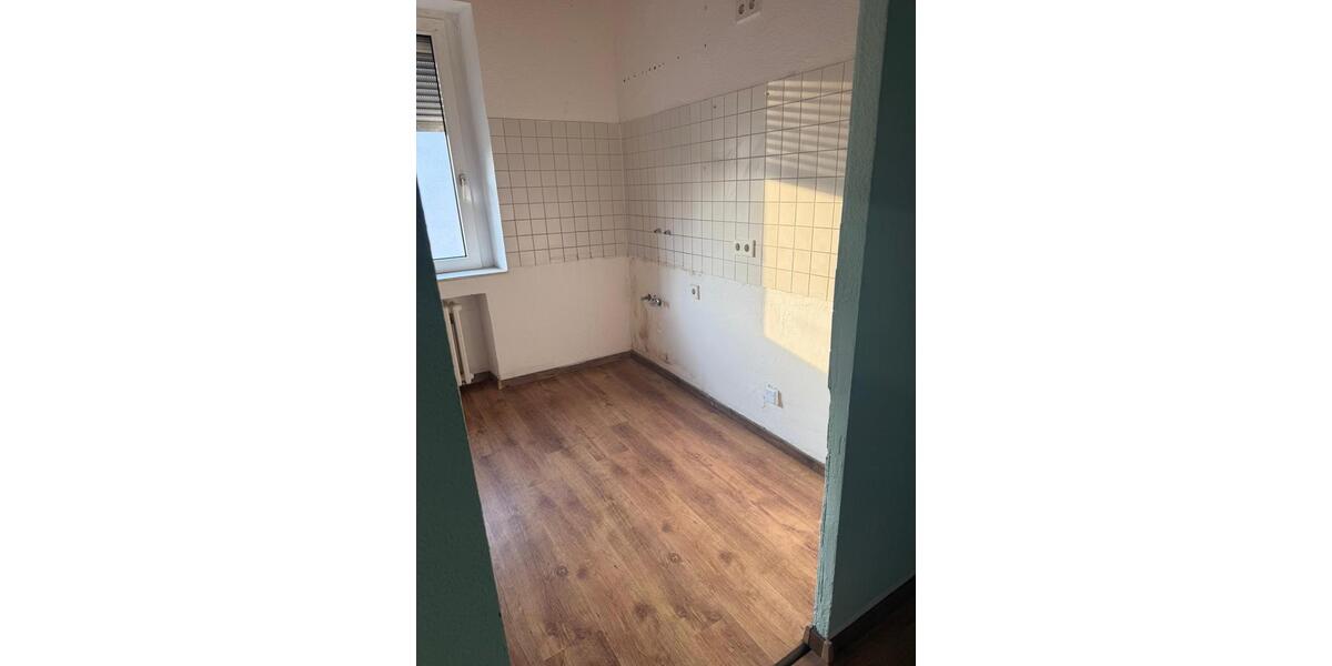 Etagenwohnung Krefeld - 4 Zimmer, 99 m&sup2;, 1.000&euro; | Angebot:26310424