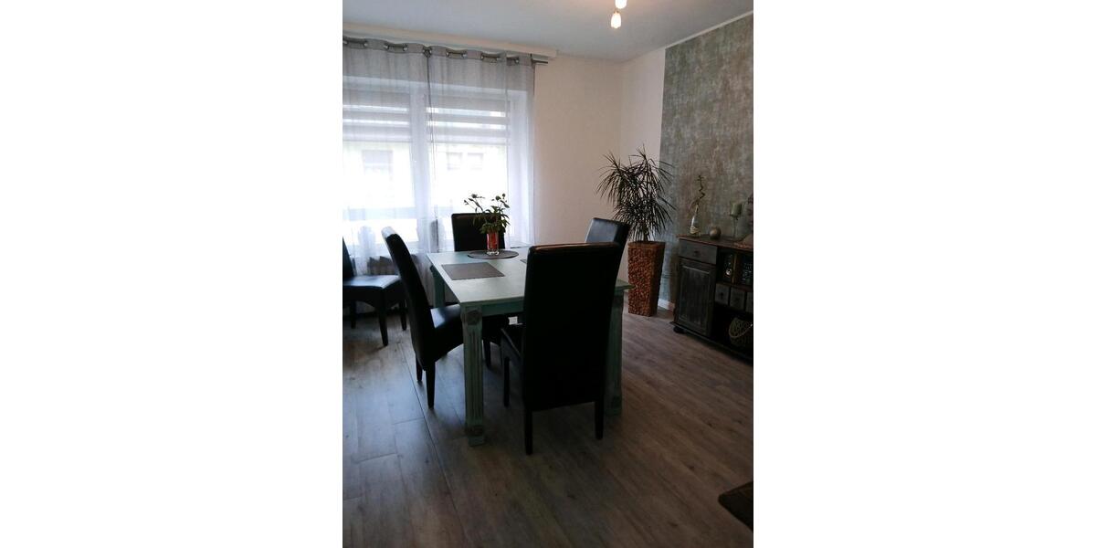 Etagenwohnung Düsseldorf Stadtbezirk 8 - 4 Zimmer, 92 m&sup2;, 350.000&euro; | Angebot:26846815
