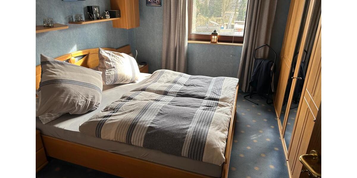 Gepflegtes Vier-Familienhaus in Duisburg Meiderich Haus Stadtpark 16 zimmer