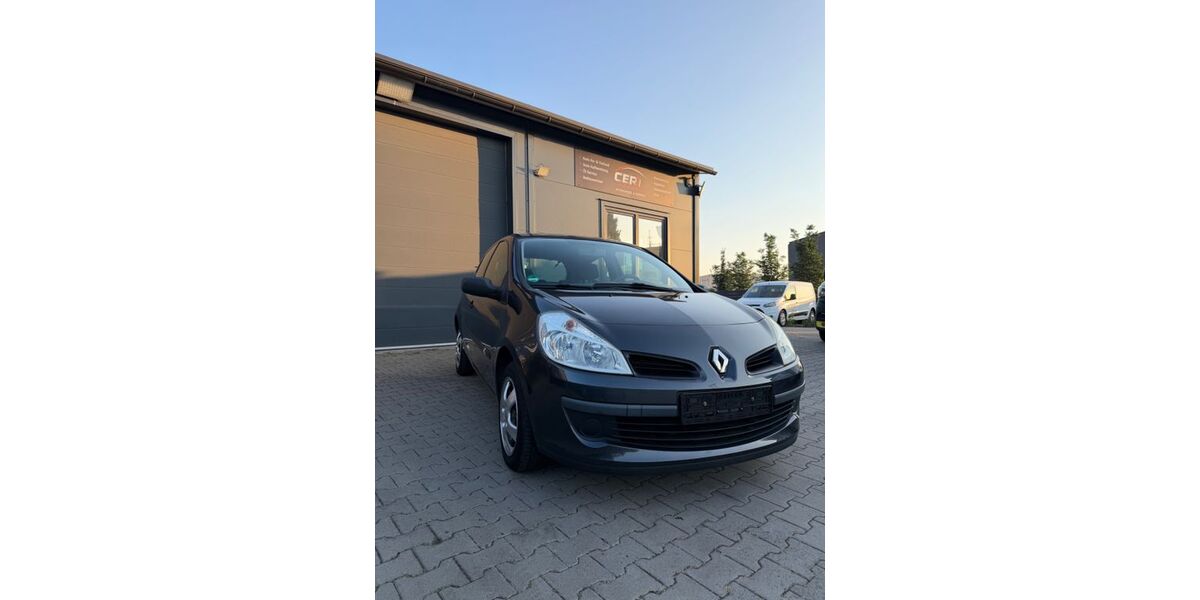 Renault Clio 90.171 km 2.500 &euro; Mülheim an der Ruhr 45472
