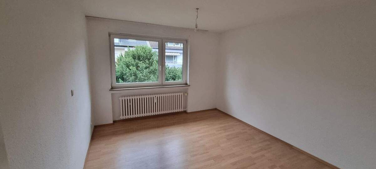 GELEGENHEITI!!! RENOVIERTE + GEMÜTLICHE 3 ZIMMER WOHNUNG mit BALKON in ESSEN - SCHÖNEBECK!!! 3 zimmer