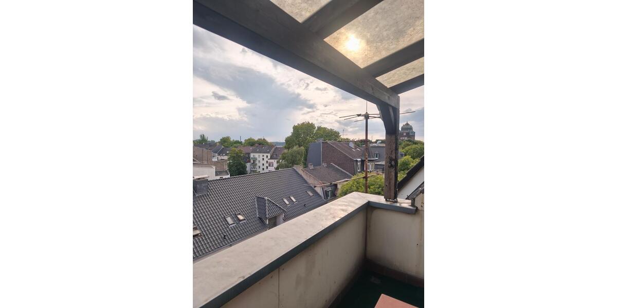 Dachgeschoßwohnung Duisburg Laar - 3 Zimmer, 84 m&sup2;, 850&euro; | Angebot:25152090