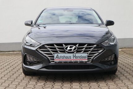 Hyundai i30 67.400 km 13.890 &euro; Moers 47443
