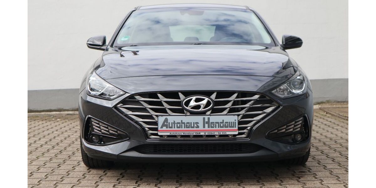 Hyundai i30 67.400 km 13.890 &euro; Moers 47443