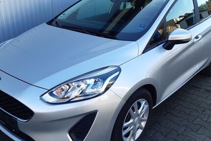 Ford Fiesta 49.999 km 12.555 € Dorsten 46282