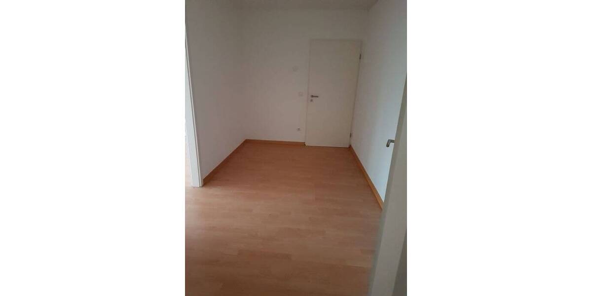 Gewerbeobjekt Duisburg Hochheide - 2 Zimmer, 68 m&sup2;, 680&euro; | Angebot:23943551