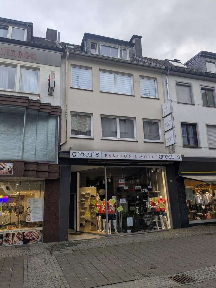 Haus zum Kaufen in Solingen 546.000 € 256.6 m²