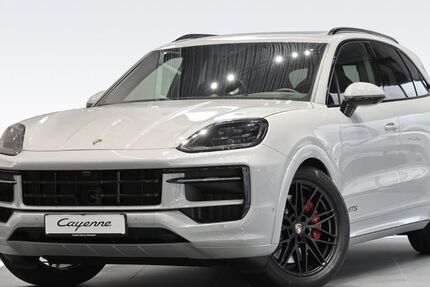 Porsche Cayenne 12.900 km 137.290 € Düsseldorf 40468
