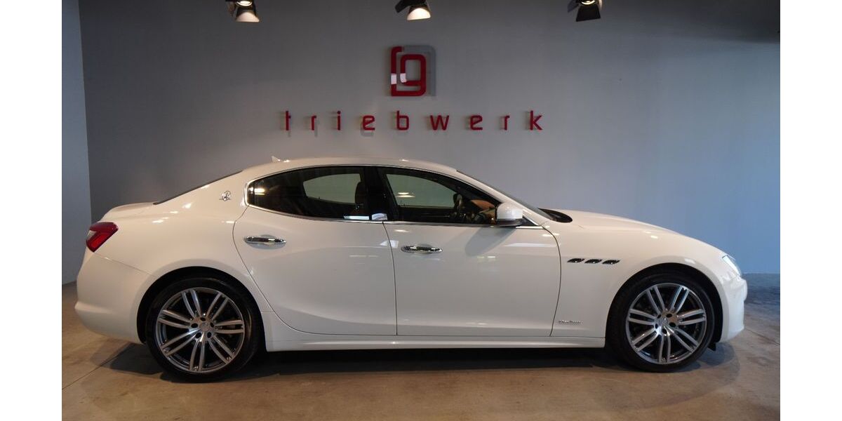 Maserati Ghibli 39.000 km 34.941 &euro; Duisburg 47228
