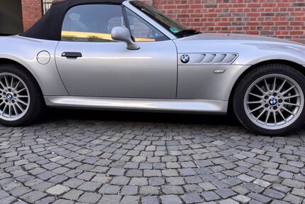 BMW Z3 63.000 km 13.900 &euro; Düsseldorf 40217
