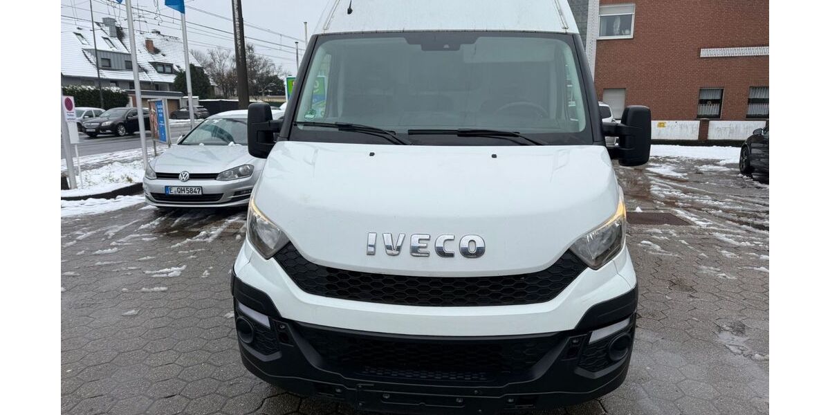 IVECO Andere 225.000 km 6.999 &euro; Essen 45355