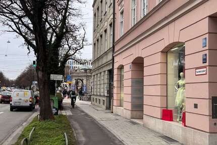 Einzelhandel in München-Maxvorstadt 1.755 € 30 m²