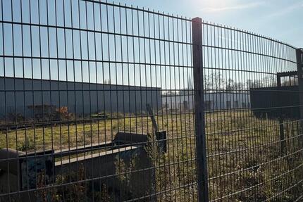 Gewerbe Platz zu vermieten zimmer