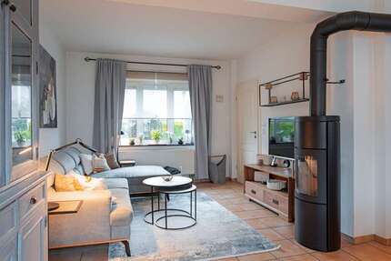 Haus Krefeld Benrad - 4 Zimmer, 73 m&sup2;, 295.000&euro; | Angebot:26831799