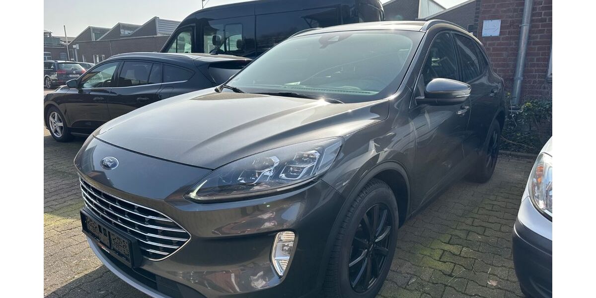 Ford Kuga 112.800 km 15.880 &euro; Düsseldorf 40549