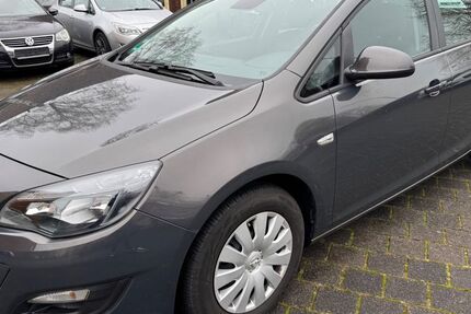 Opel Astra 90.000 km 8.499 &euro; Neuss 41462