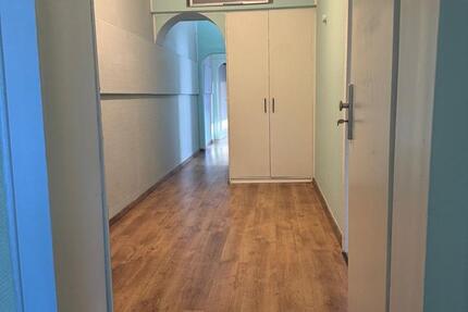 Wohnung Krefeld - 4 Zimmer, 99 m&sup2;, 1.000&euro; | Angebot:26310424