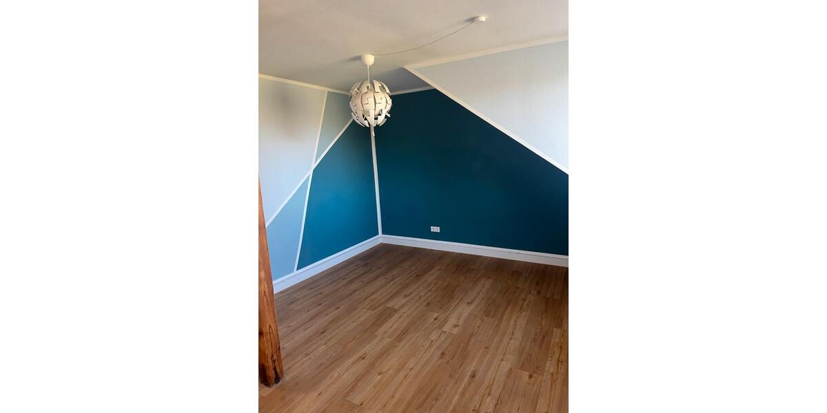 Dachgeschoßwohnung Oberhausen Alsfeld - 2.5 Zimmer, 86 m&sup2;, 845&euro; | Angebot:25641567