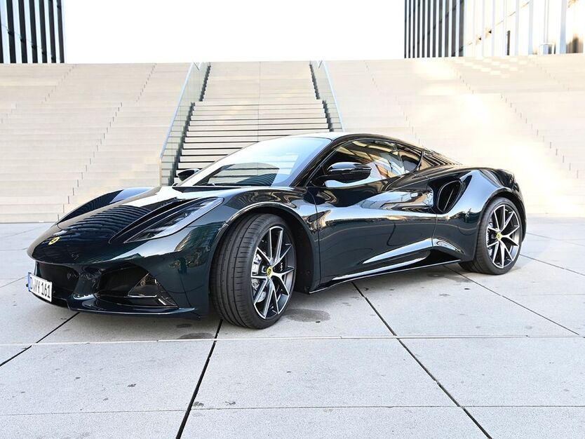 Lotus Emira 6.600 km 86.500 € Düsseldorf 40545
