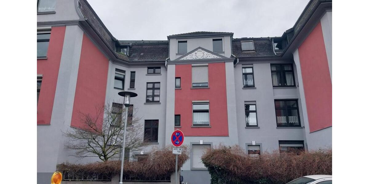 Dachgeschoßwohnung Krefeld Dießem - 2.5 Zimmer, 74 m&sup2;, 555&euro; | Angebot:24951309